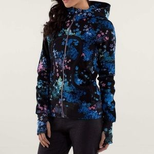 LULULEMON SCUBA HOODIE BLACK PETAL POP FLORAL